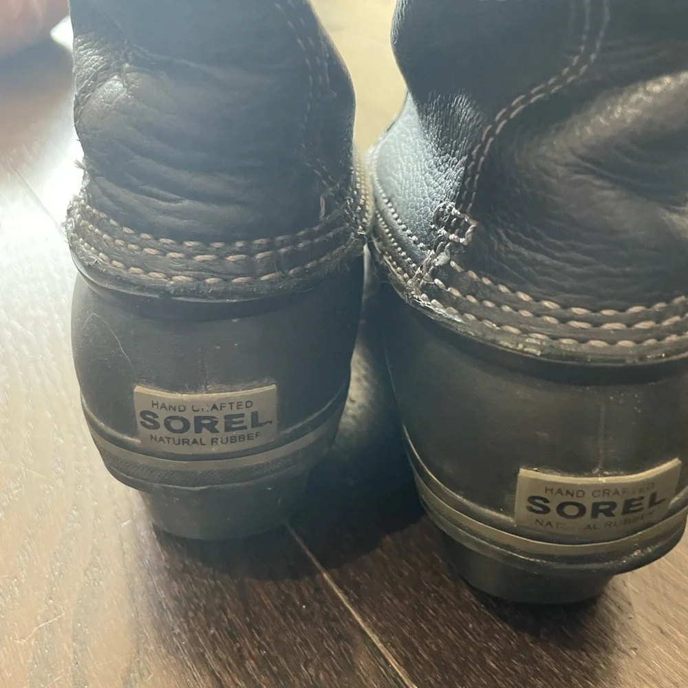Sorel Waterproof Black Leather Women's Boots - Picture 4 of 4